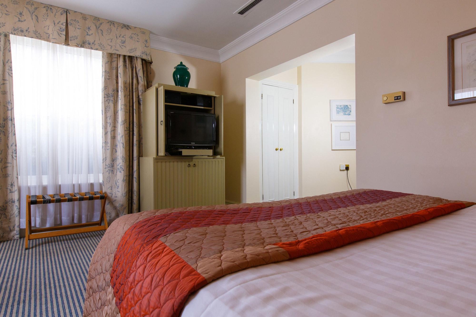 Kingston Lodge Hotel Кингстън на Темза Екстериор снимка