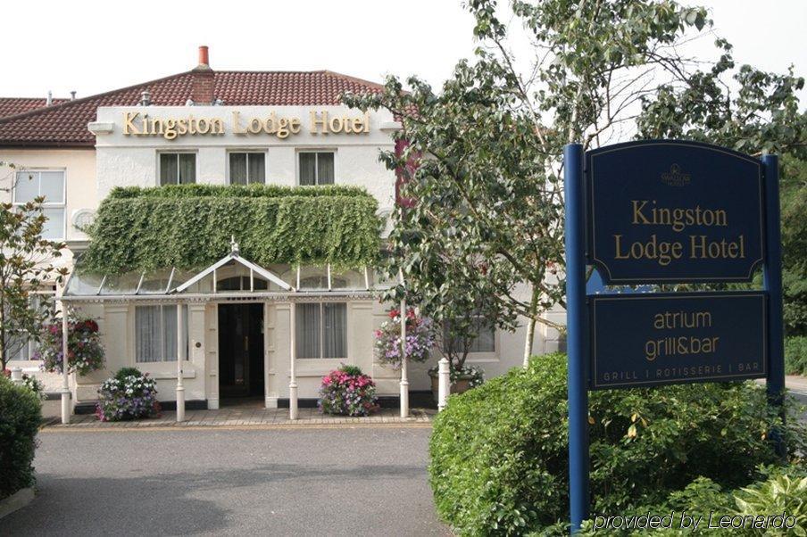 Kingston Lodge Hotel Кингстън на Темза Екстериор снимка